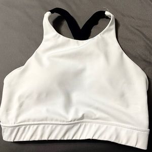 Vull Sport Fleo high neck sports bra
